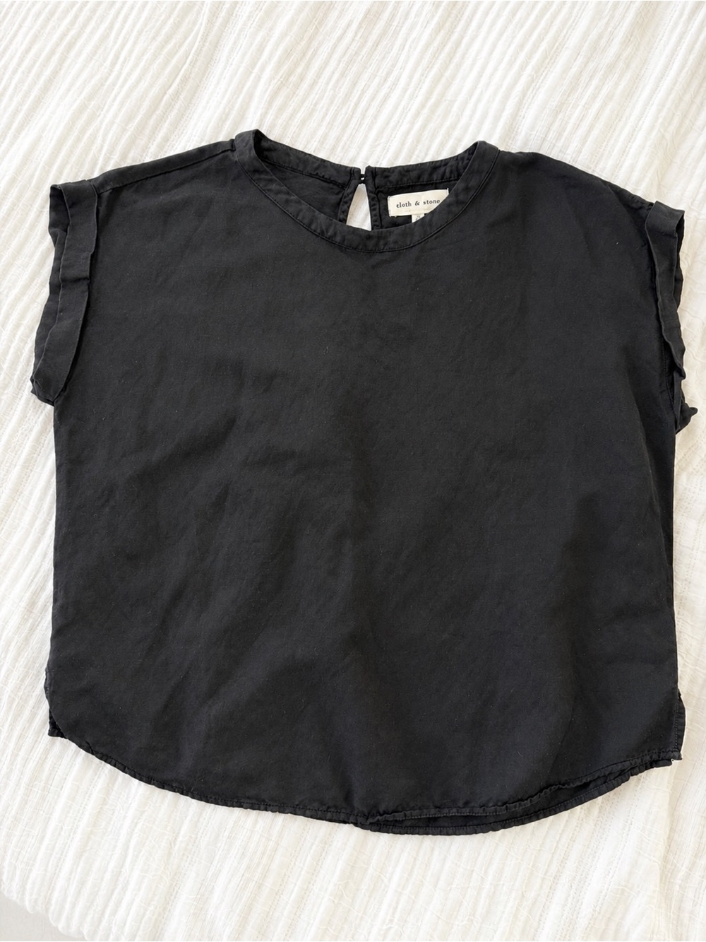 Cloth & Stone Black Short Sleeve Blouse Medium Anthropologie